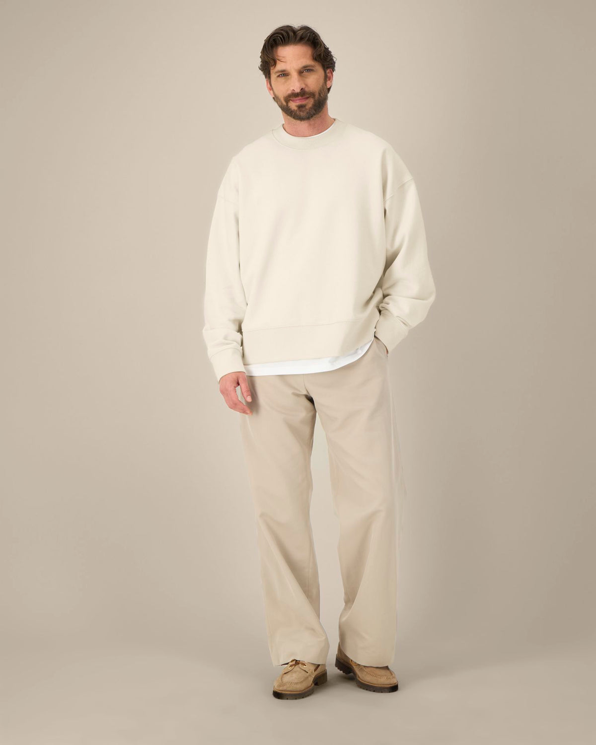 C054-STUDIO MAIN FRONT