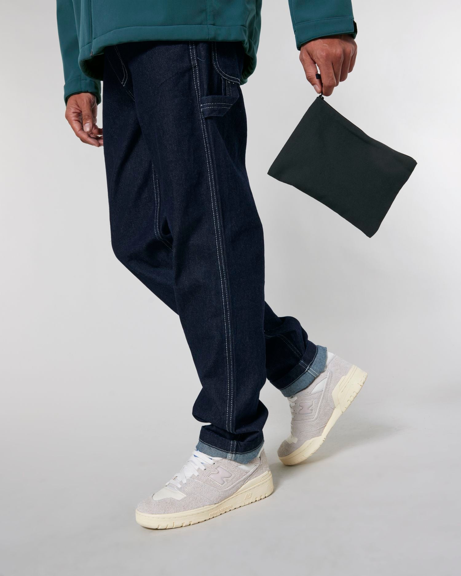 C002-STUDIO MAIN FRONT