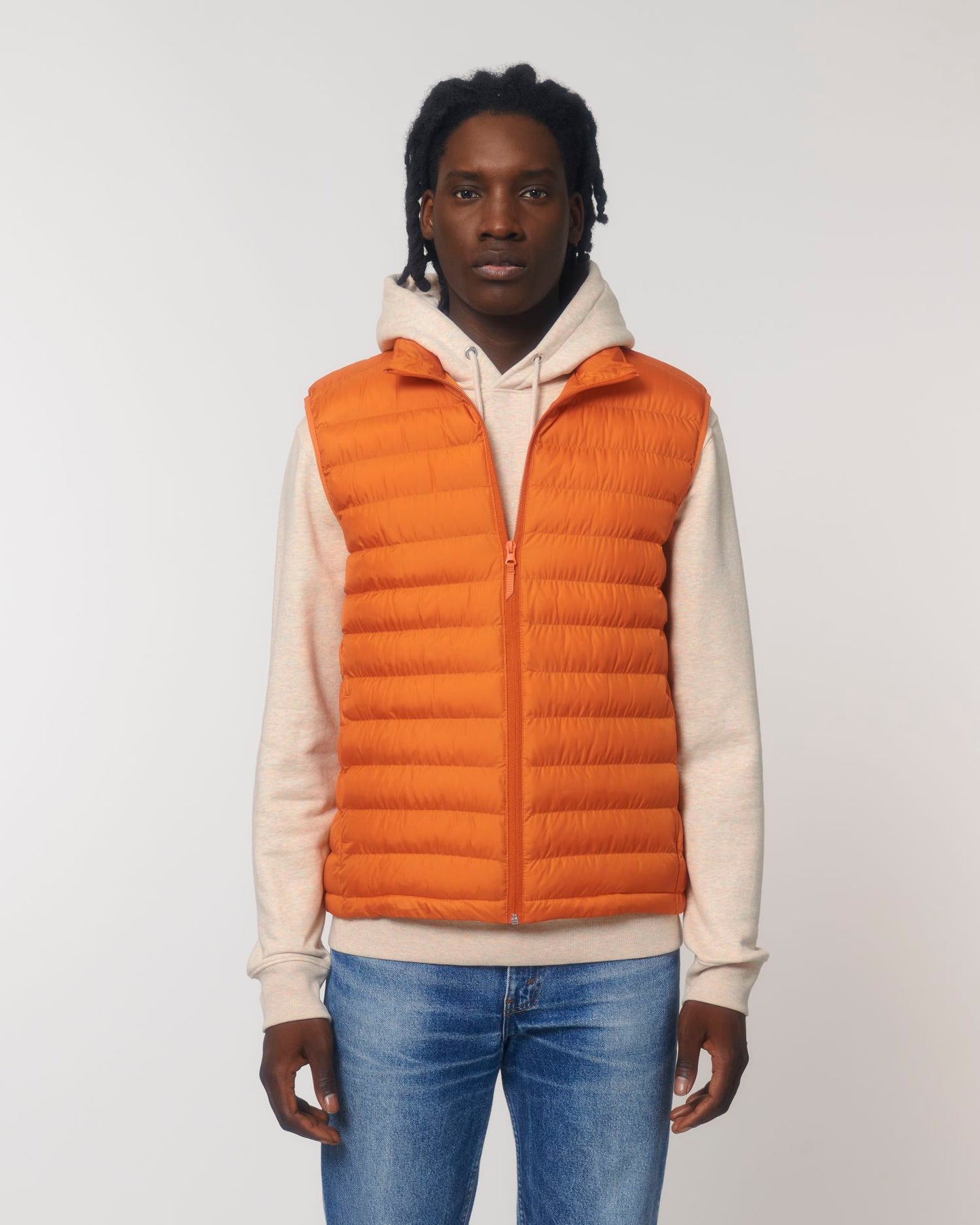 C081-STUDIO MAIN FRONT