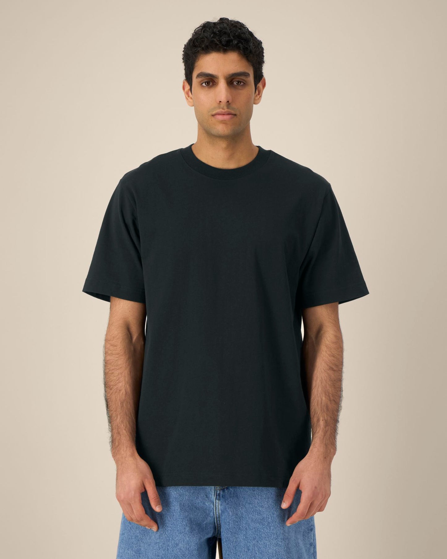 C002-STUDIO MAIN FRONT