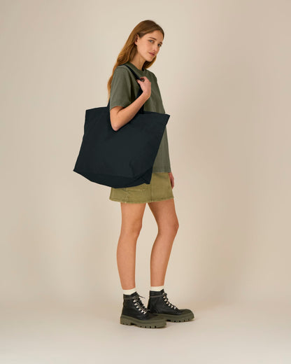 C002-STUDIO MAIN FRONT