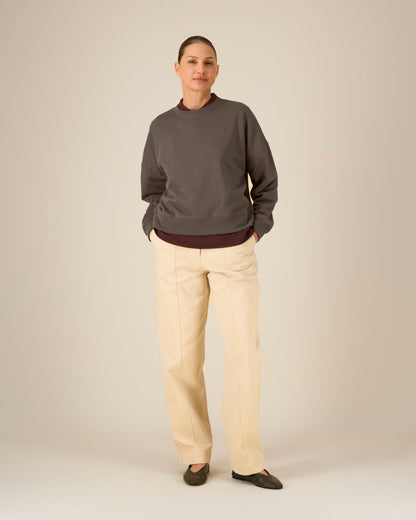 C135-STUDIO MAIN FRONT