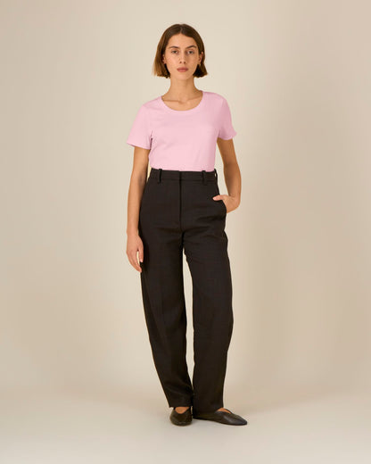 C005-STUDIO MAIN FRONT