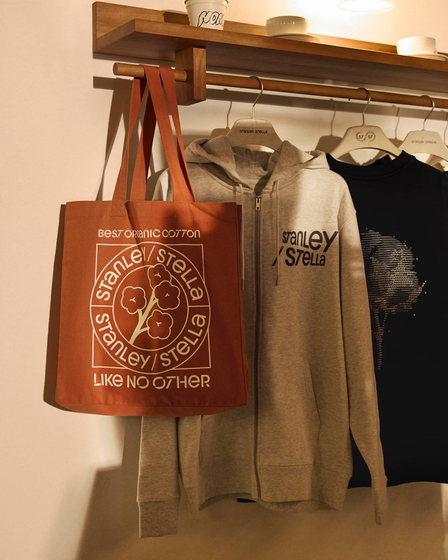 Stanley Stella Hoodie und Stofftasche